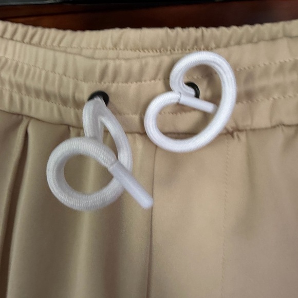 Jian Wang Beige Apparel - Picture 3 of 4